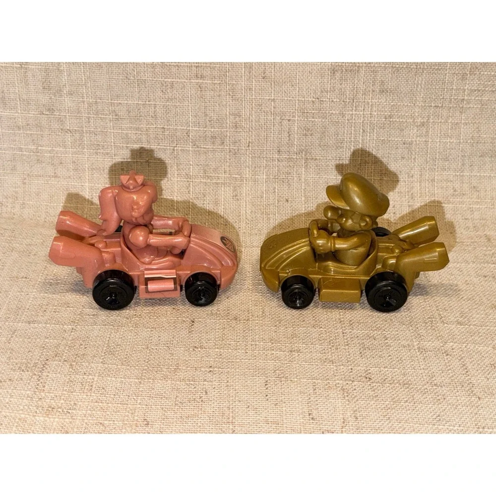 Nintendo Gold Mario Kart 8 Deluxe Happy Meal Toys Pink Gold Peach Nintendo